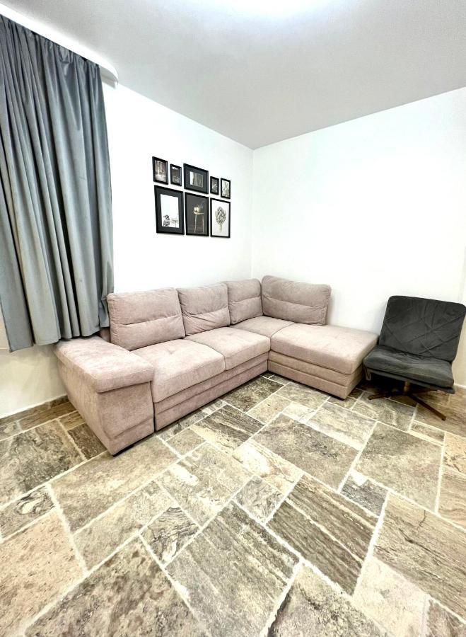 Titan Studio Bucureşti Ngoại thất bức ảnh